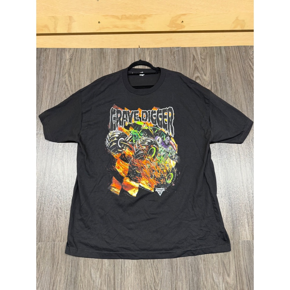 Monster Jam Grave Digger Shirt Mens 2XL Black Graphic Tee 2018 Feld Motor Sports